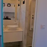 Asmini Studios شقة