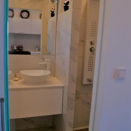 Asmini Apartment